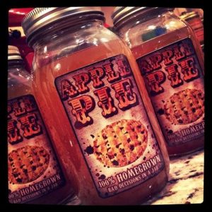 make apple pie moonshine at home - here